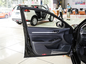 20202.0T XL Upper AD1 I(lng) {λ܇T