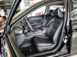 20202.0T XL Upper AD1 I {