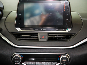 20202.0T XL Upper AD1 I {L