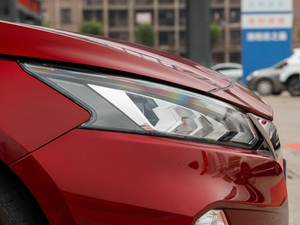 2020Ŀ 2.0T XV AD1 I ^