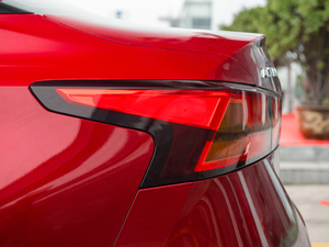 2020Ŀ 2.0T XV AD1 I ^