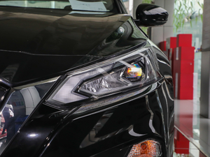 2020Ŀ 2.0L XL Upper а 