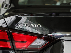 2020Ŀ 2.0L XL Upper а (x)(ji)^