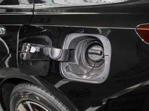 2020Ŀ 2.0L XL Upper а w