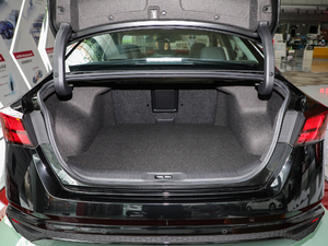 2020Ŀ 2.0L XL Upper а g