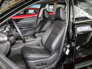 2020Ŀ 2.0L XL Upper а {