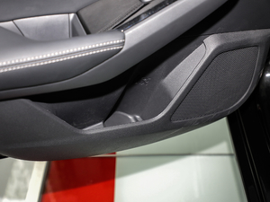 2020Ŀ 2.0L XL Upper а ǰTg