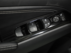 2020Ŀ 2.0L XL Upper а {܇ƅ^	