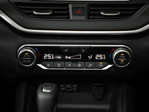 2020Ŀ 2.0L XL Upper а {