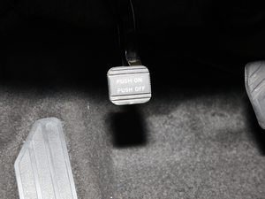 2020Ŀ 2.0L XL m v܇Ƅ