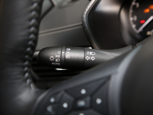 2020Ŀ 2.0L XL m п؅^