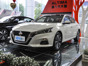 2020Ŀ 2.0L XL Upper а ǰ45