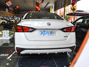 2020Ŀ 2.0L XL Upper а 	