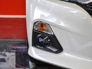 2020Ŀ 2.0L XL Upper а ^