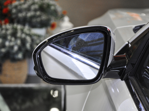 2020Ŀ 2.0L XL Upper а ^