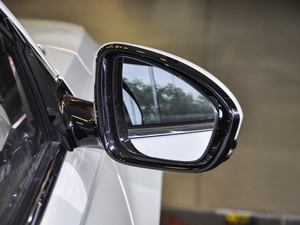 2020Ŀ 2.0L XL Upper а ^