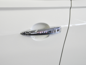 2020Ŀ 2.0L XL Upper а {T