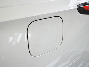 2020Ŀ 2.0L XL Upper а ^