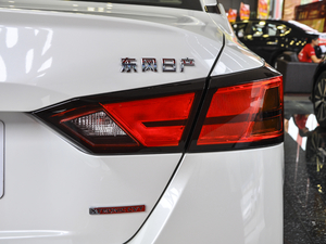 2020Ŀ 2.0L XL Upper а β