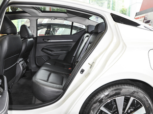 2020Ŀ 2.0L XL Upper а ſg