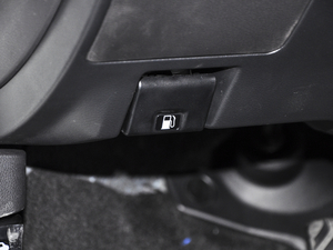 2020Ŀ 2.0L XL Upper а g