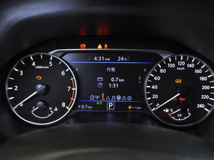 2020Ŀ 2.0L XL Upper а п؅^(q)