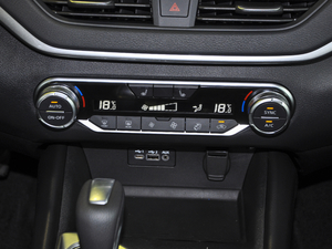 2020Ŀ 2.0L XL Upper а {(dio){(dio)(ji)