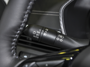 2020Ŀ 2.0L XL Upper а п؅^(q)