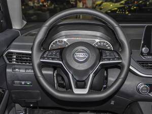 2020Ŀ 2.0L XL Upper а P