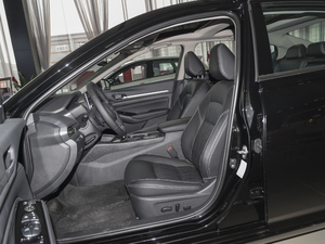 2020Ŀ 2.0T XL Upper AD1 I ǰſg