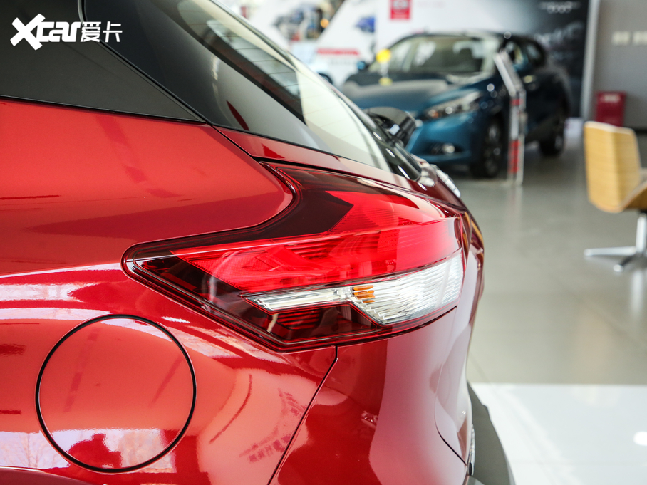 2020ſ 1.5L XV TOP CVT(lin)