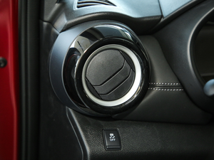 20201.5L XV TOP CVT п؅^