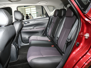 2021款1.6L CVT智尊版 后排座椅