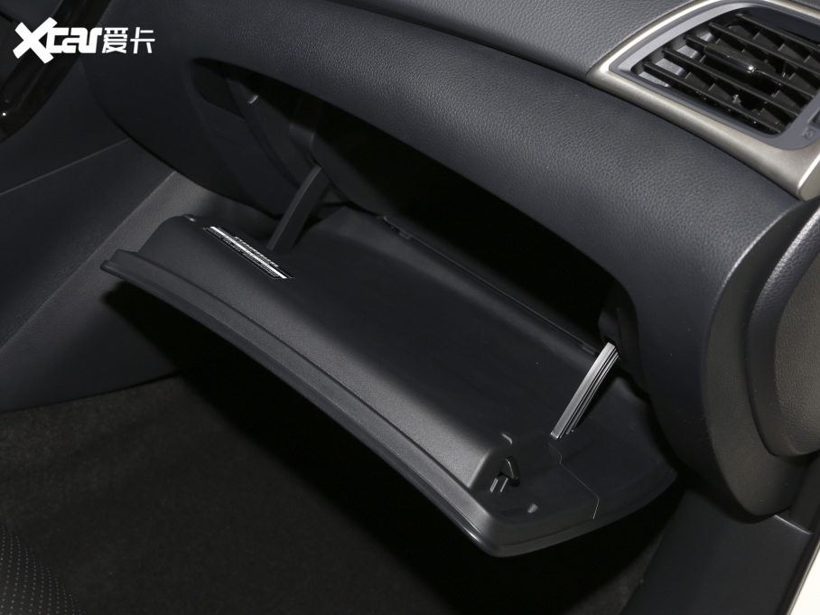 2021܎ (jng) 1.6L XL քӺA