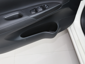 2021(jng) 1.6L XL CVTA ǰTg