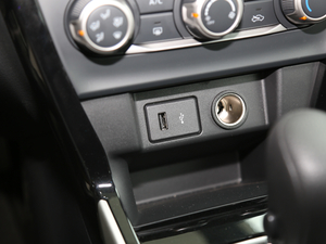 2021 1.6L XL CVTA п؅^