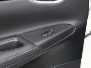 2021 1.6L XL CVTA п؅^