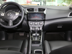 2021 1.6L XL CVTA п_