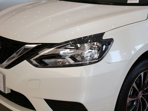 2021 1.6L XE քm ^