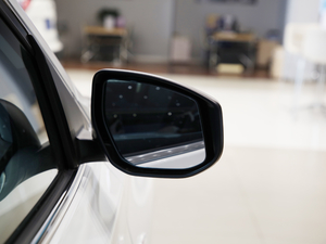 2021 1.6L XE քm ^