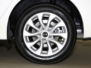 2021 1.6L XL քӺA ^