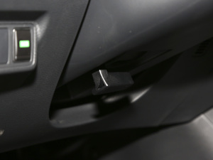 2021 1.6L XL քӺA п؅^