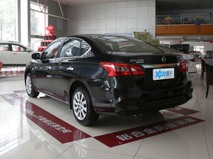 2021 1.6L XE CVTʰ 45