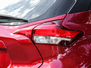 20211.5L XV TOP CVT ^