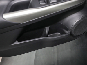 20211.5L XV CVT(lin)A ǰTg