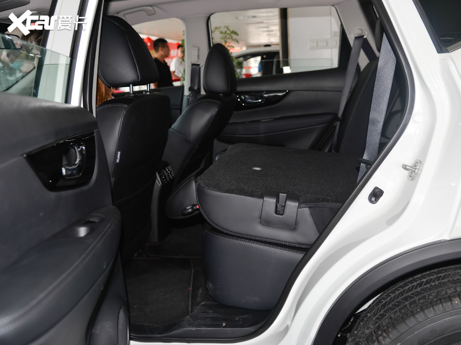 2021E 2.0L XL Premium CVT(q)(lin)