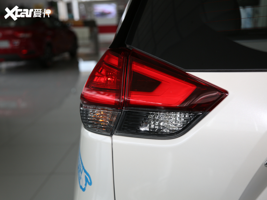 2021E 2.5L XL ITS CVTAI 