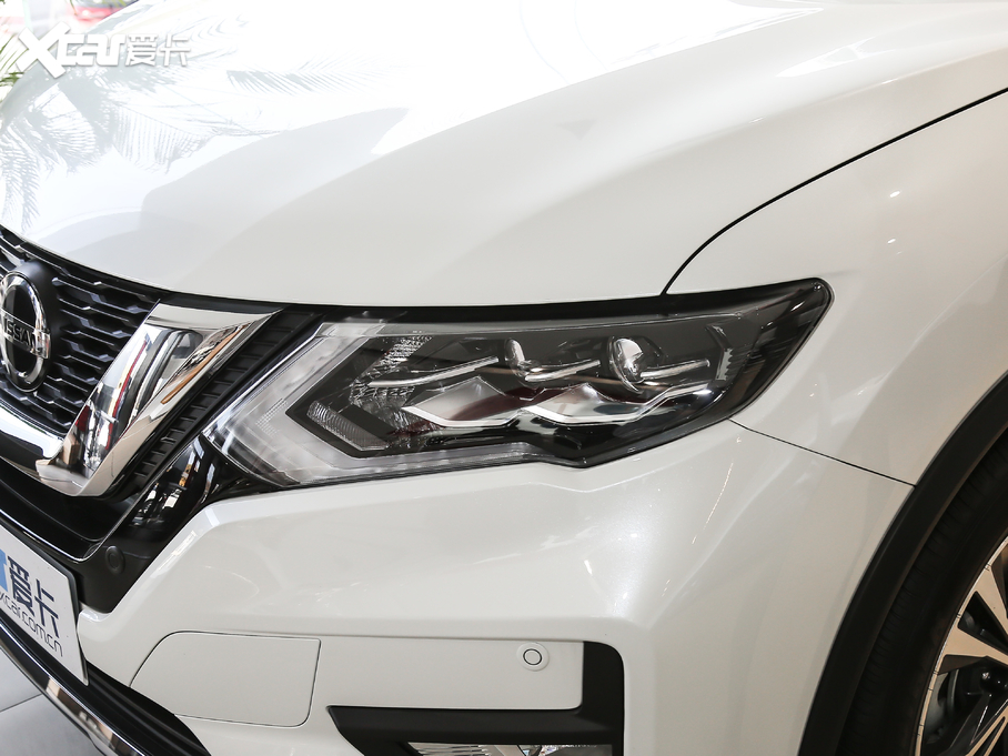 2021E 2.5L CVT 4WD XL ITSAo(j)