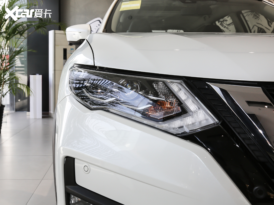 2021E 2.5L CVT 4WD XL ITSAo