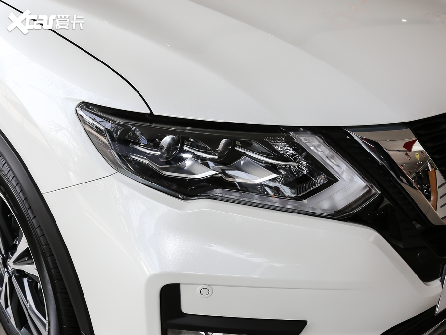 2021E 2.5L CVT 4WD XL ITSAo